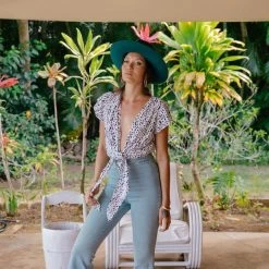 Tops XIX Palms Knot Top - Siesta Key