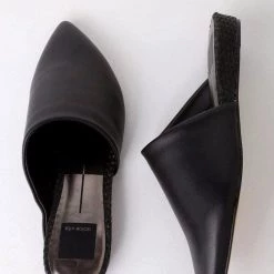 Dolce Vita Ekka Slide Shoes