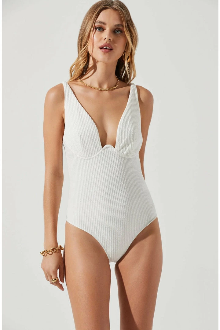 ASTR The Label Tops ASTR Jax Bodysuit 7 ASTR The Label Tops ASTR Jax Bodysuit
