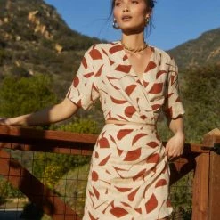 ASTR The Label ASTR Nirina Crop Top Tops