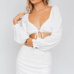 Tops Le Lis Long Sleeve Puff Sleeve Crop Top