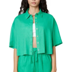 NIA Cropped Boxy Shirt Tops