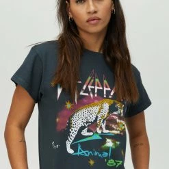 Tops Daydreamer Def Leppard Animals Tour Tee