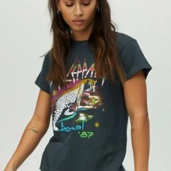 Tops Daydreamer Def Leppard Animals Tour Tee