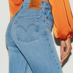 Levi's Wedgie Straight In Tango Blue Bottoms